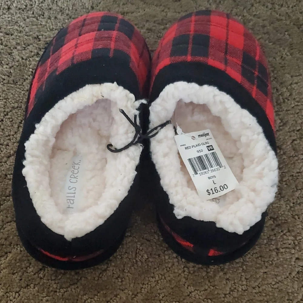 Boys Child's Falls Creek Red & Black Plaid Clog Slippers Size 2/3 4/5 NWT